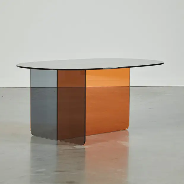 Skleněné konferenční stolky